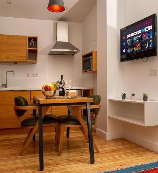 1 Bedroom Penthouse Apartment, Kumbaracı Apartments & Suites