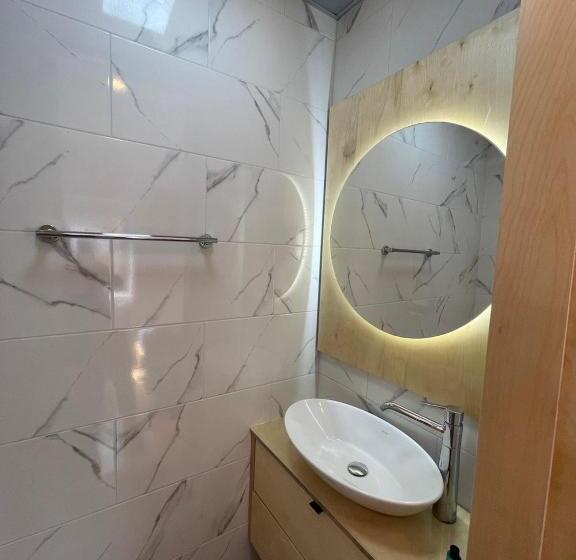 سوئیت با بالکن, Kumbaracı Apartments & Suites