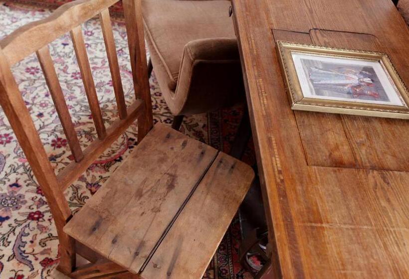 سوئیت با بالکن, Kumbaracı Apartments & Suites