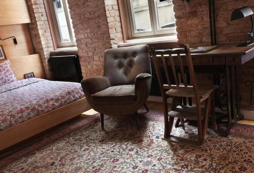 سوئیت با بالکن, Kumbaracı Apartments & Suites