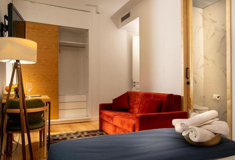 سوئیت با بالکن, Kumbaracı Apartments & Suites