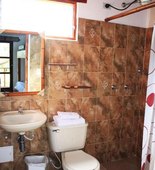 בונגלו משפחתי, Monte Verde Cabañas Y Camping