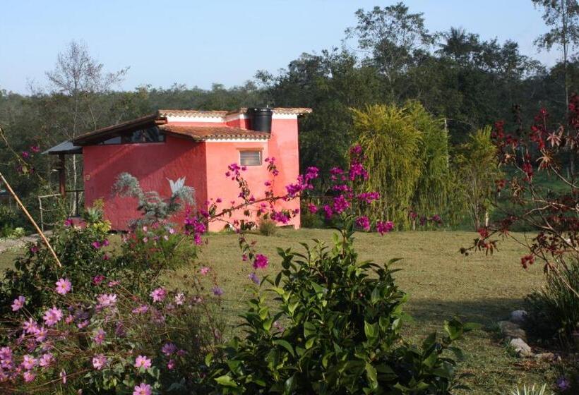 בונגלו משפחתי, Monte Verde Cabañas Y Camping