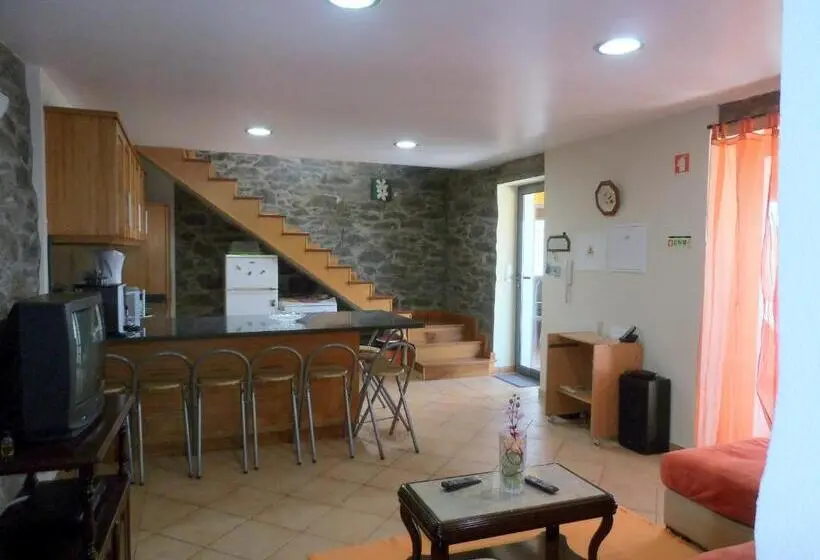 ２ベッドルームハウス, Quinta Escola