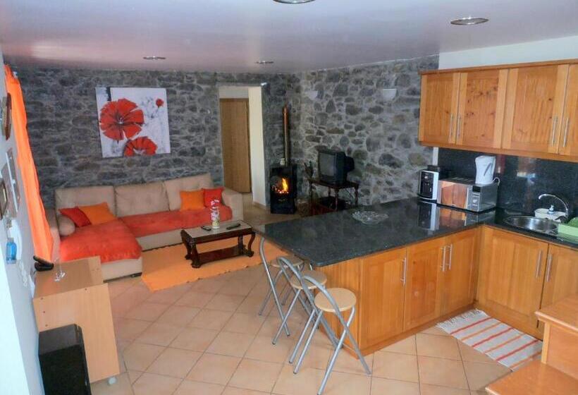 Дом 2 Спальни, Quinta Escola