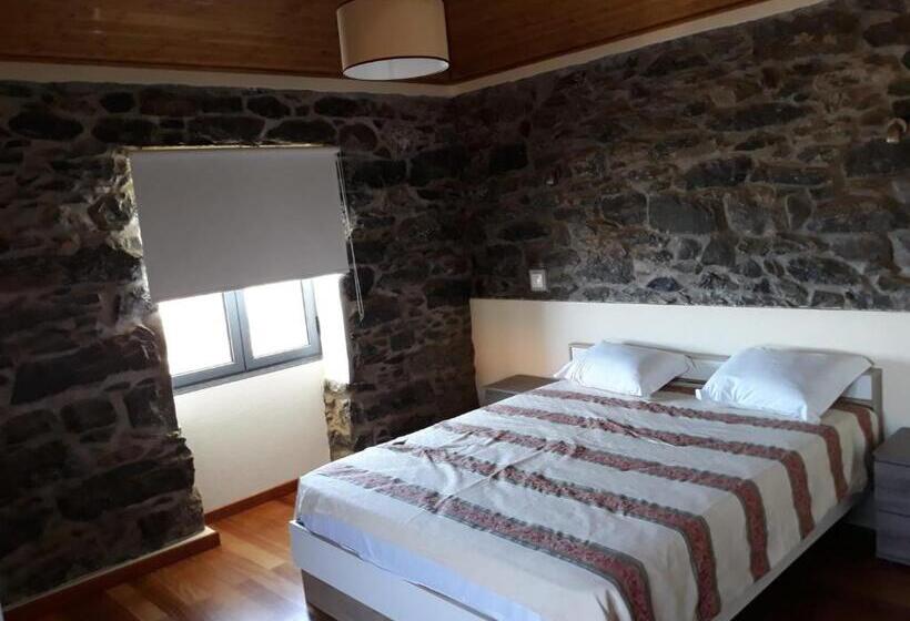 Дом 3 Спальни, Quinta Escola