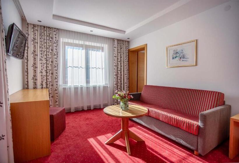 סוויטת ג'וניור, Pension Inge