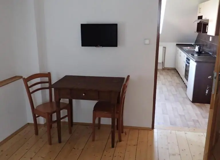 Economy-huone, Pension Prislin