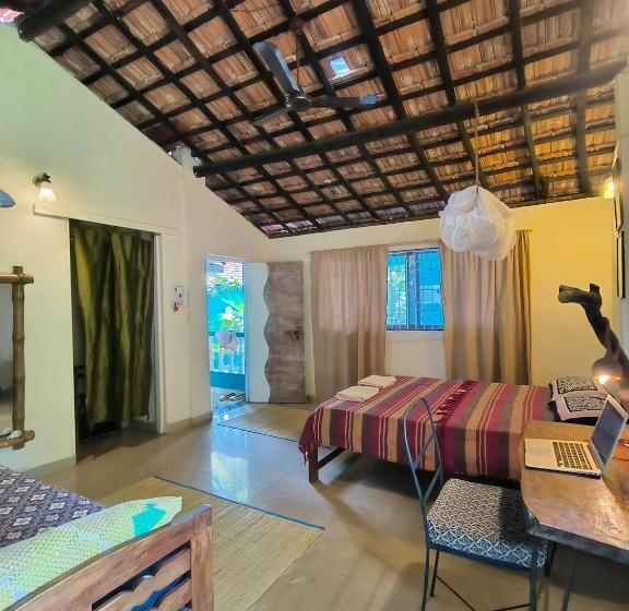 Семейный Номер, Ff Space, Beach Property Only For Shanti Yoga People, Mandremarambol Beach