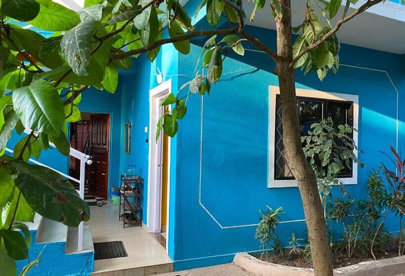 Стандартный Номер Кровать Кинг, Ff Space, Beach Property Only For Shanti Yoga People, Mandremarambol Beach