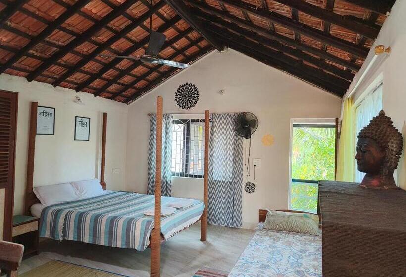 Семейное Студио, Ff Space, Beach Property Only For Shanti Yoga People, Mandremarambol Beach