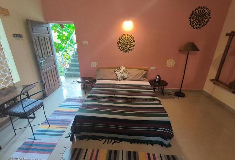 Трехместный Номер Deluxe, Ff Space, Beach Property Only For Shanti Yoga People, Mandremarambol Beach