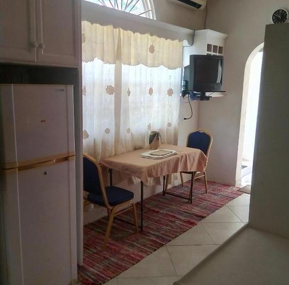 استودیوی استاندارد, Westc