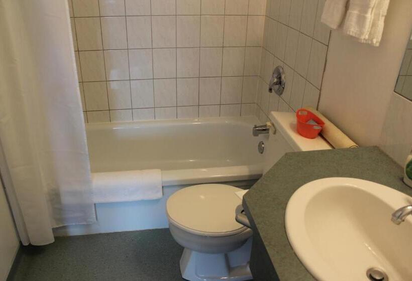 スイート, Wheatland Motel