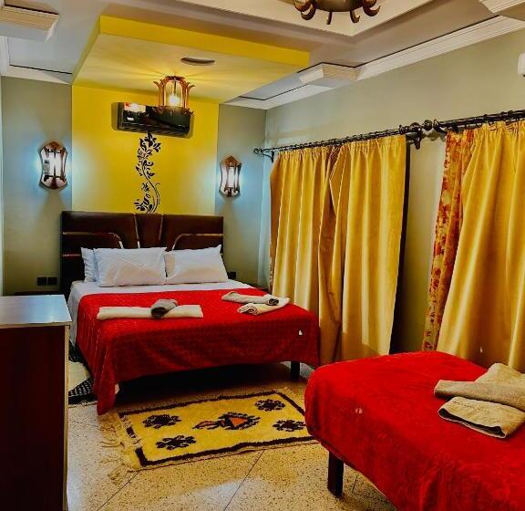 اتاق راحتی سه تخته, Hôtel Riad Atlas Dades