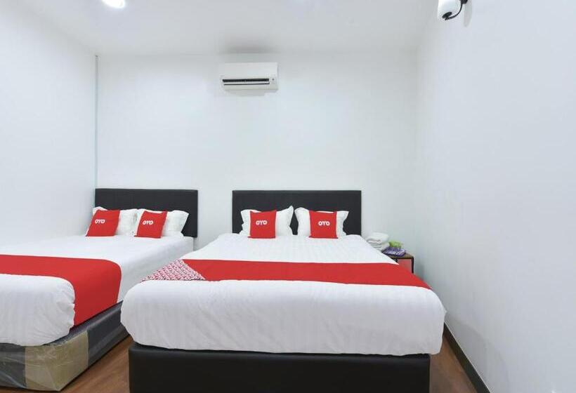 Family Suite, Madeena Inn By Oyo