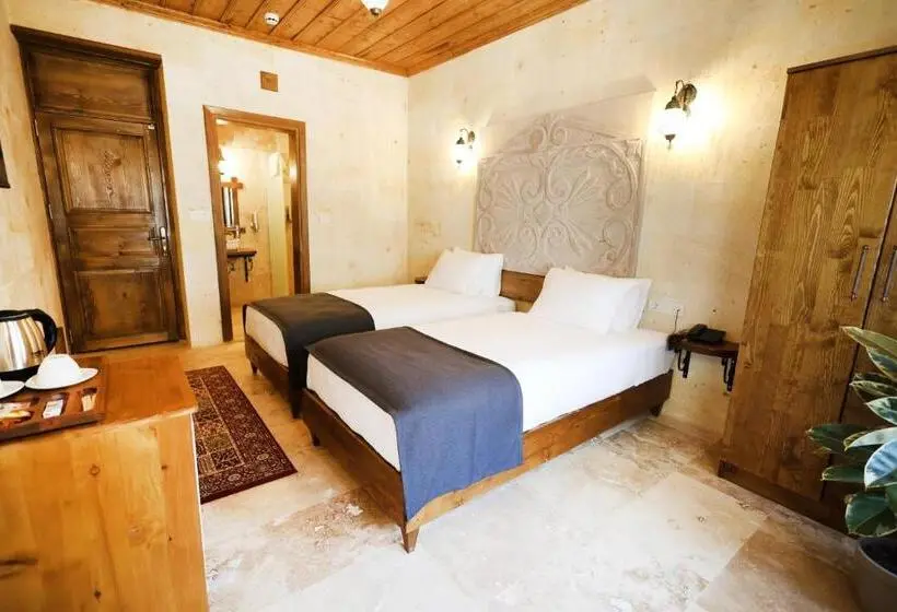 Superior-huone, Rocca Stone House