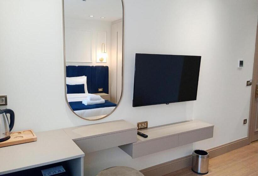 اتاق استاندارد با بالکن, Taksim Bosphorus