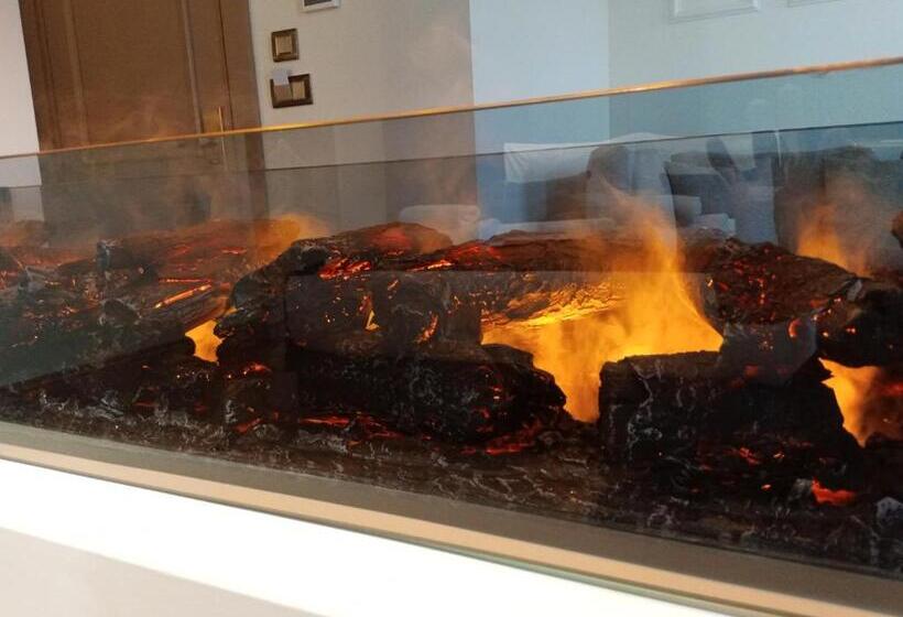 سوئیت با وان آب گرم, Taksim Bosphorus