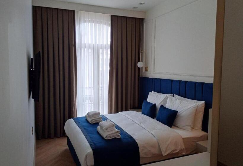 سوییت لوکس, Taksim Bosphorus