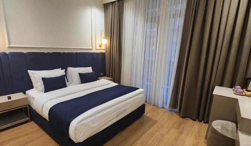 اتاق استاندارد با بالکن, Taksim Bosphorus