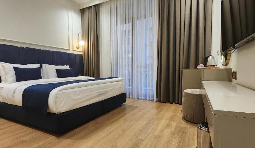 اتاق استاندارد با بالکن, Taksim Bosphorus