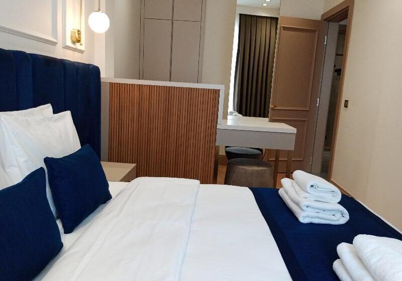 سوییت لوکس, Taksim Bosphorus