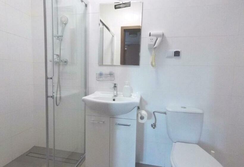 חדר סטנדרט, Colnus