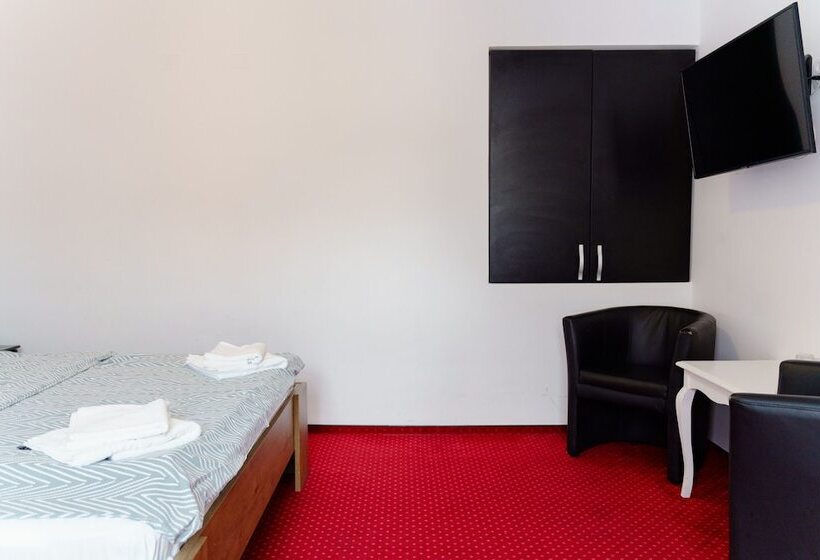 ファミリールーム, Complex Turistic Max International