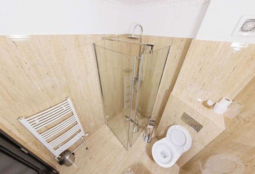 スタンダードルーム, Complex Turistic Max International