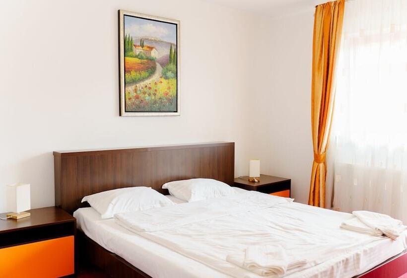 スーペリアールーム, Complex Turistic Max International