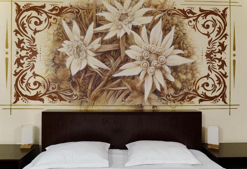 キングサイズベッドのスタンダードルーム, Complex Turistic Max International