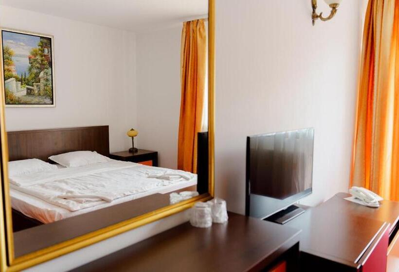 スーペリアールーム, Complex Turistic Max International