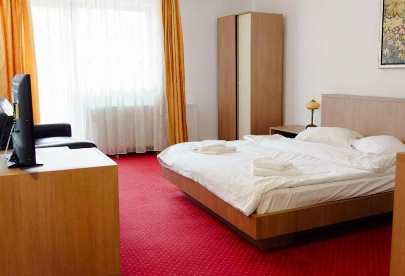 スーペリアールーム, Complex Turistic Max International