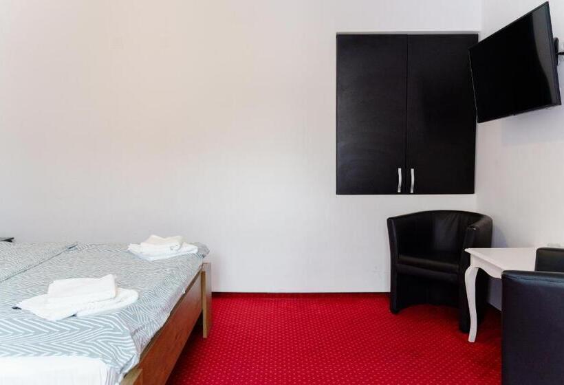 ファミリールーム, Complex Turistic Max International