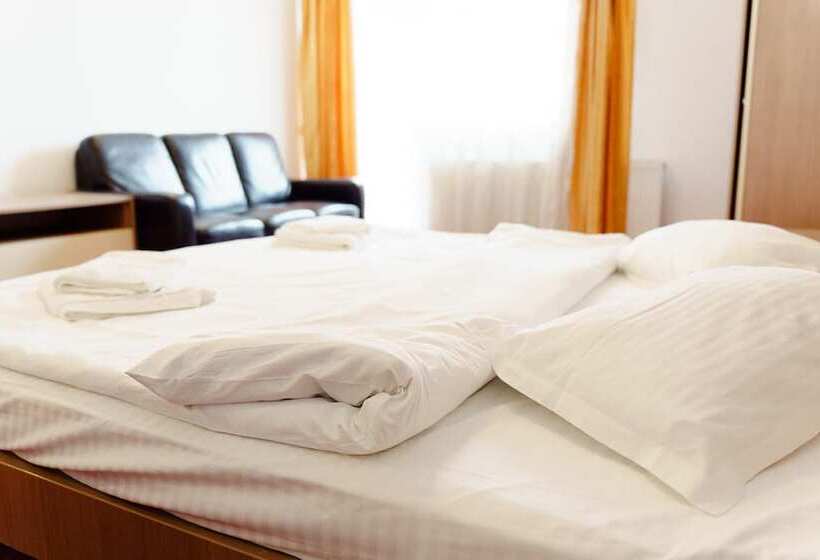 スーペリアールーム, Complex Turistic Max International