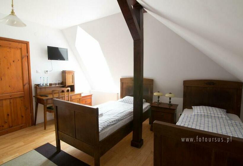 经济型三人房间, Farma Many B&b, Noclegi Suntago & Deepspot