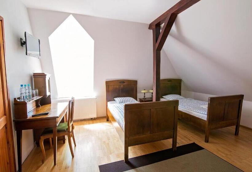 标准三人间, Farma Many B&b, Noclegi Suntago & Deepspot