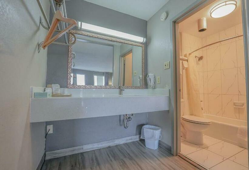 غرفة قياسية سرير كينج, Executive Inn Locust Grove