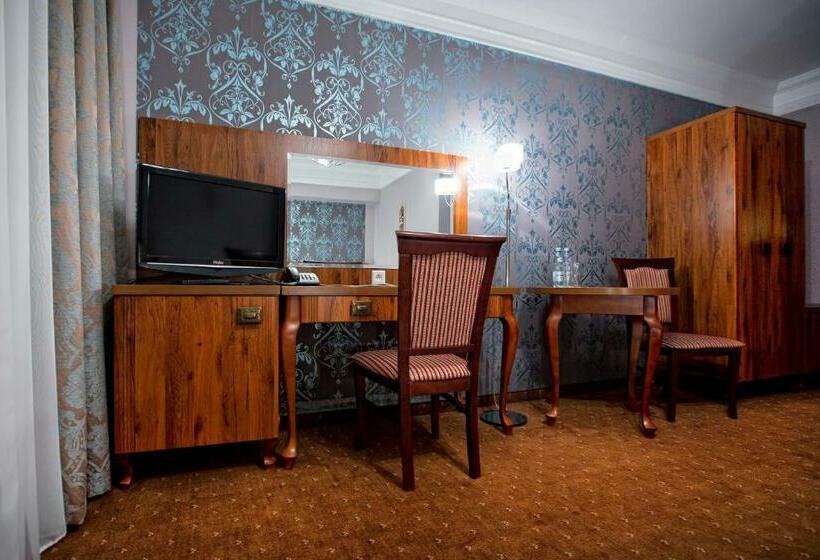 غرفة قياسية, Gold