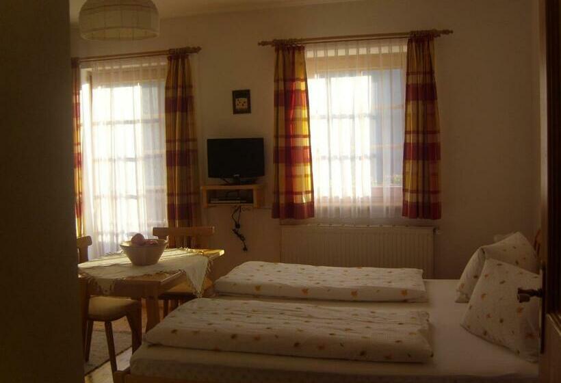 חדר סטנדרט נוף להרים, Guggenbergerhof