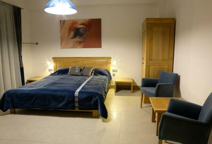 4인용 스탠다드 룸, Hédervári Lovas Vendégház