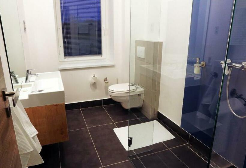 4인용 스탠다드 룸, Hédervári Lovas Vendégház