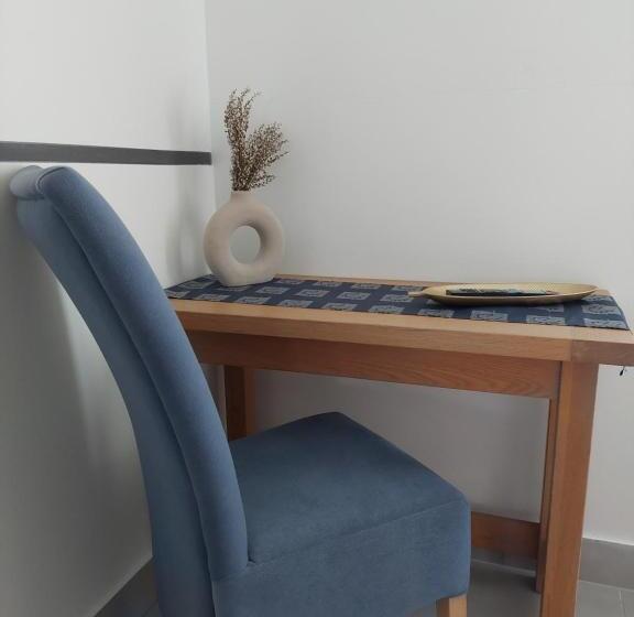 패밀리 스위트, Hédervári Lovas Vendégház