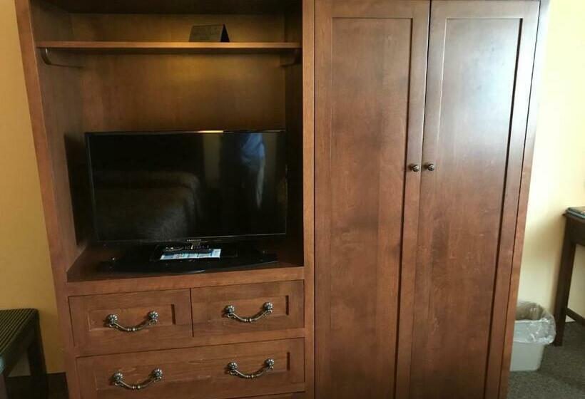 キングサイズベッドのデラックスルーム, Lititz Inn And Suites