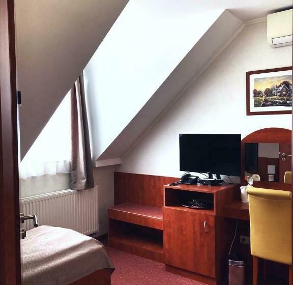 غرفة قياسية فردية, Liza Aqua & Conference