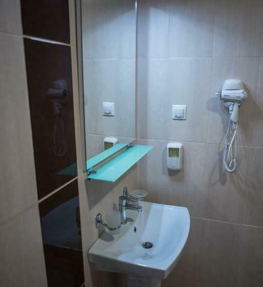 스탠다드 룸, Marea Neagra