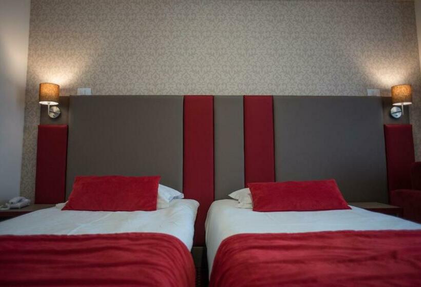 스탠다드 룸, Marea Neagra