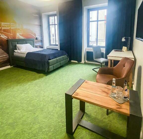 חדר סטנדרט, Metropol