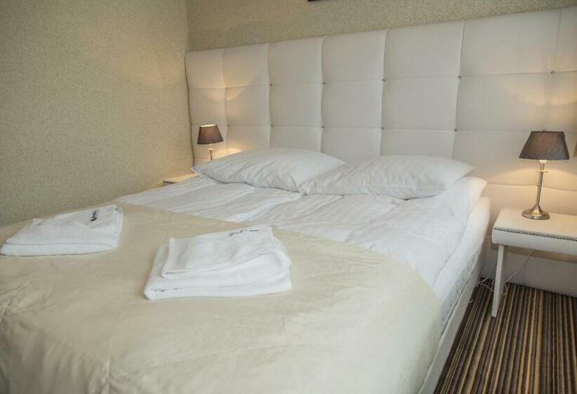 Номер Superior, Morskie Oko